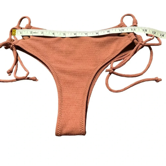 Sunny Co. Cheeky Thong Bikini Bottom - New Without Tags - Size Medium - Picture 9 of 11